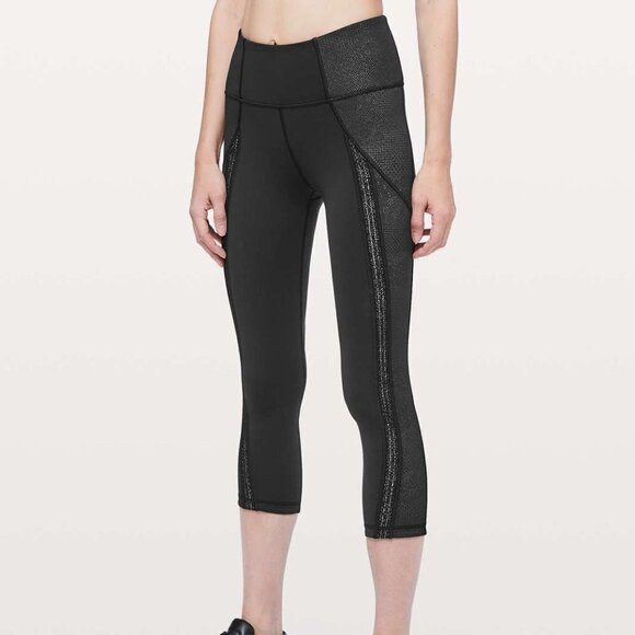 Lululemon Power Lines Crop Leggings Mesh Panels Black Meisai Black White Size‎ 4 - Picture 1 of 12